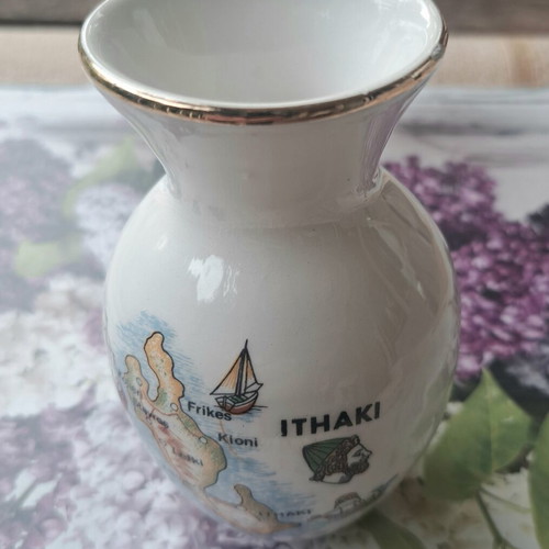Porcelain vase Ithaki used with gold trim and map design