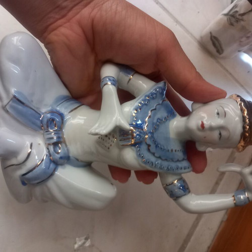 Figurine vintage decorative used