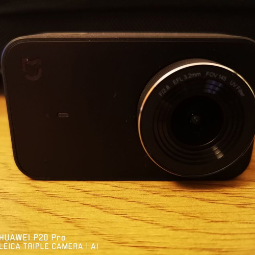 Xiaomi Mijia Action 4K Camera like new with accessories and memory card