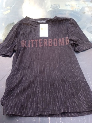 Lofty Manner Glitterbomb T-shirt, size S