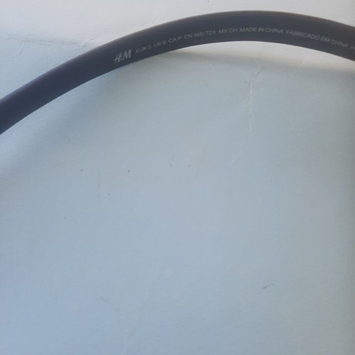 H&M women's belt narrow black like new, size 95
