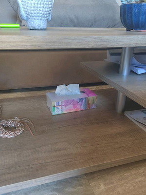 Coffee table used with wheels