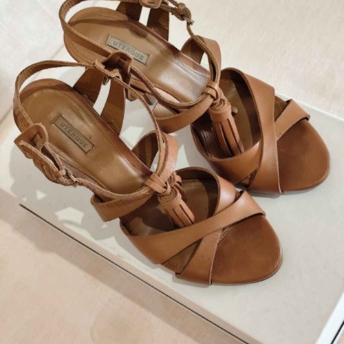 Leather women's high-heeled sandals size 39, brown