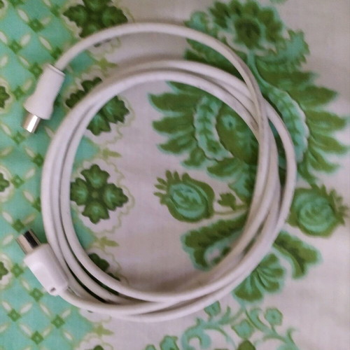 TV antenna cables like new, pack of 3 pieces