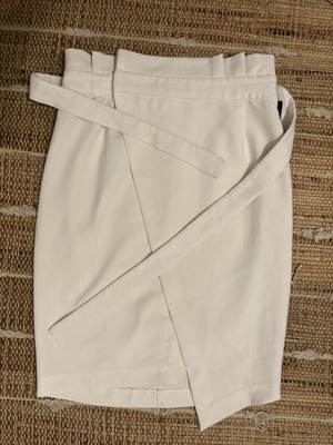 Midi wrap skirt white Stradivarius like new