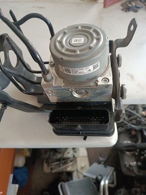 ABS unit for Peugeot 208 '19-'24 used