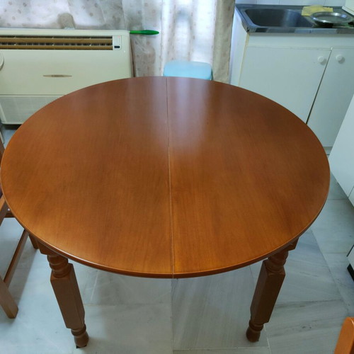 Extendable solid wood round dining table with 4 chairs set