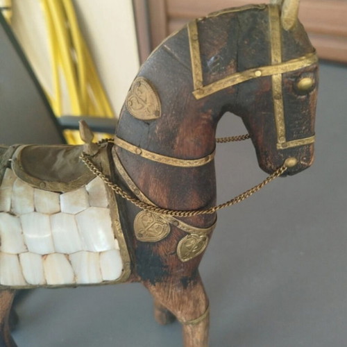 Traditional Indian Wooden Decorative Horse like new, 25cm height
