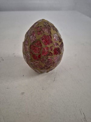 Red Egg Paperweight like new, 7cm diameter, 9cm height