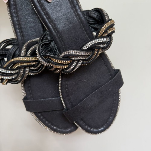 Flat sandals with rhinestones size 38 like new, black