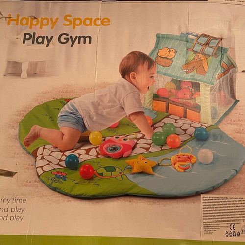 Play gym mat used, suitable from 6 months