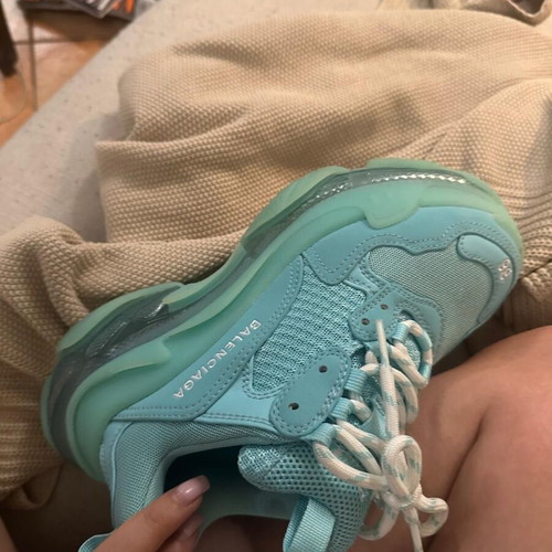 Balenciaga sneakers turquoise size 36 like new