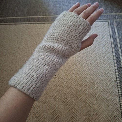 Hand Warmers beige H&M like new