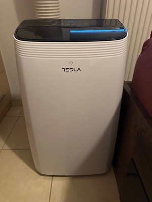 Tesla Portable Air Conditioner like new with cooling, heating, Wi-Fi