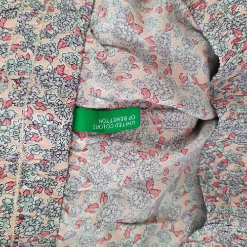 Benetton women's shorts used with floral pattern