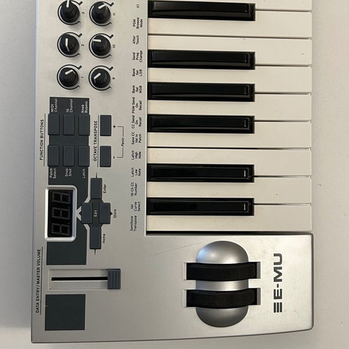 Midi Keyboard E-MU Xboard 49 like new