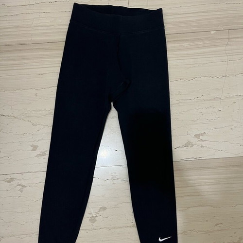 Nike sports leggings black like new