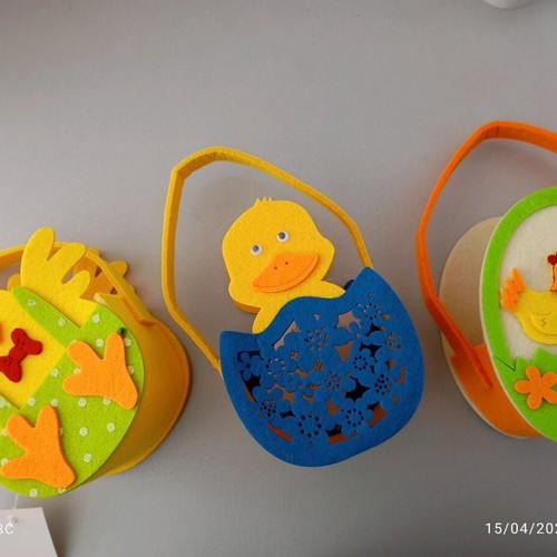 Set of 3 felt baskets new