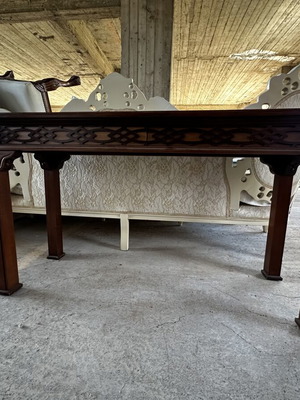Table for decoration like new