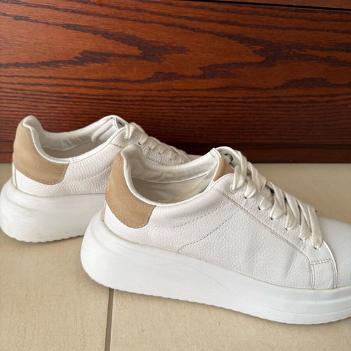 Sneakers Zara λευκά σαν καινούργια, άνετα και μαλακά μέγεθος 40