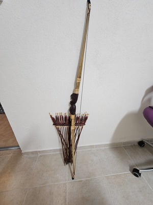 Wooden bow set with arrows and quiver like new