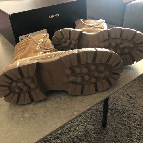 DKNY beige suede ankle boots used size 39
