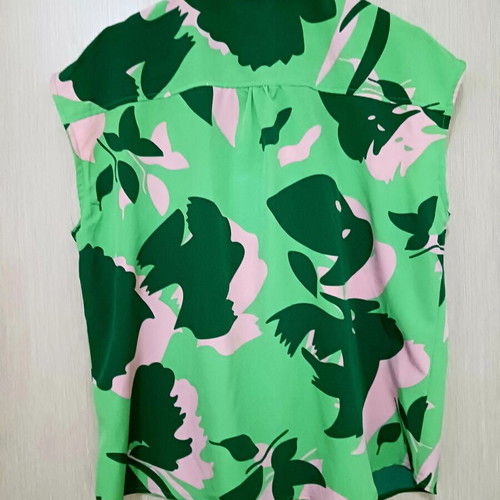 Sleeveless shirt L/XL, green and pink