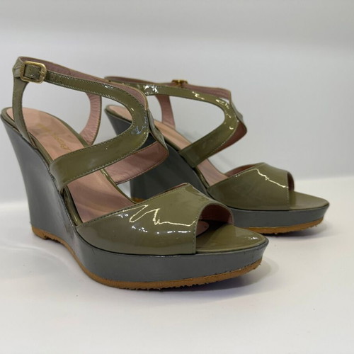 Aldo Castagna patent leather platform sandals size 40, like new, grey-olive