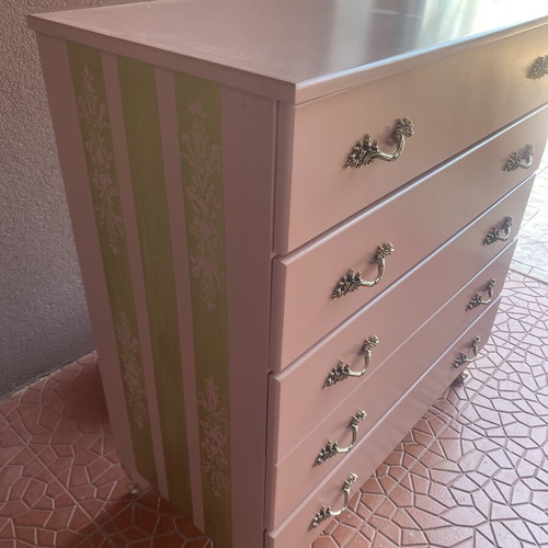 Chest of drawers with restored wood, like new