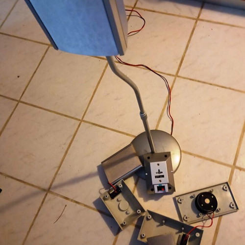 Speakers 4Ω 20W used, set of four with one stand