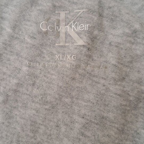 Calvin Klein T-shirt like new, gray, size M-L