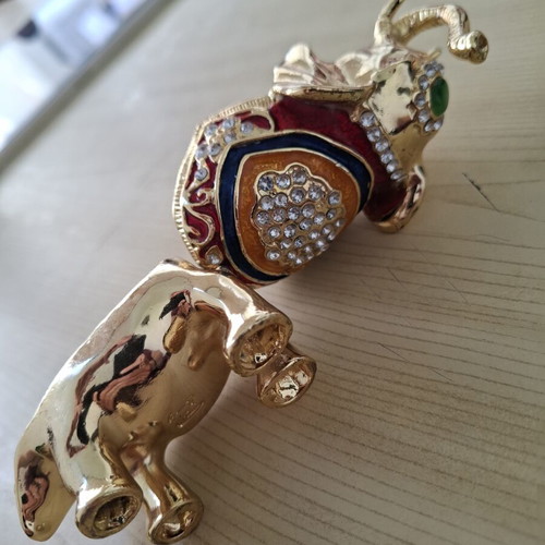 Decorative elephant jewelry box like new