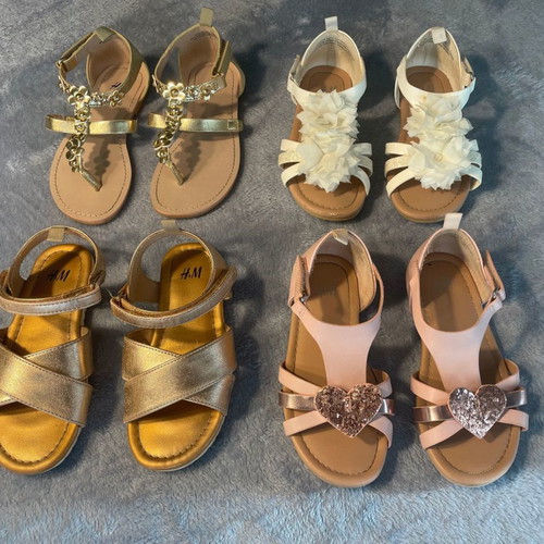 H&M Collection children's shoes / sandals Size 26