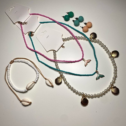 Summer jewelry set new with 3 necklaces, 3 pairs of earrings and bracelet