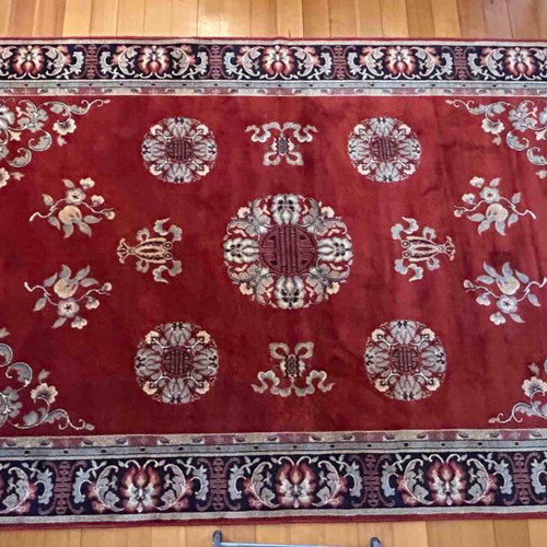 Machine-made red rug 100% wool like new 3.10x1.85