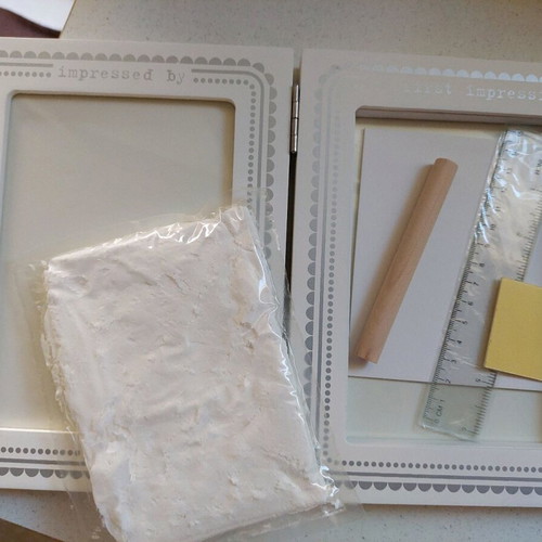 Frame for baby hand/foot imprint like new