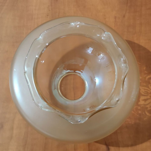 Vintage glass lamp shade for hurricane lamp, like new