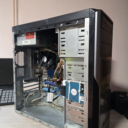 Desktop computer Pentium E2200 used, 4GB RAM, Windows 10