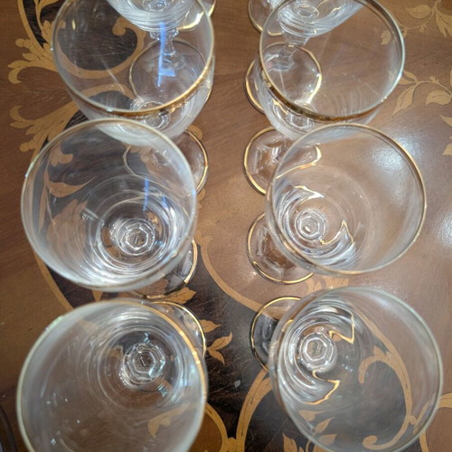 Glasses with gold detail set of 9 like new for wine, spirits, and liqueur