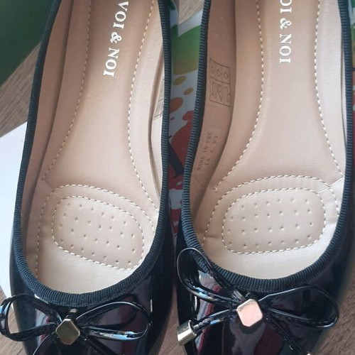 Women’s ballerina shoes patent leather new, black size 39