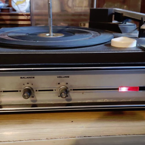 Siera turntable from the 70s used with two speakers