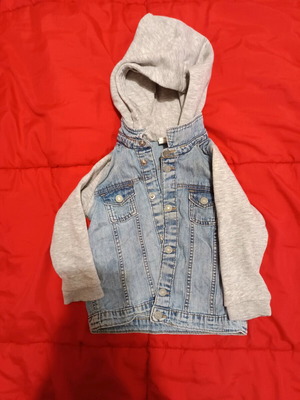 Jean μπουφάν H&M σαν καινούργιο με φούτερ στοιχεία