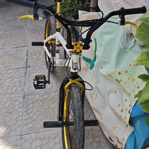 Bullet Bora BMX bike like new, 20 inch, white, V-brakes