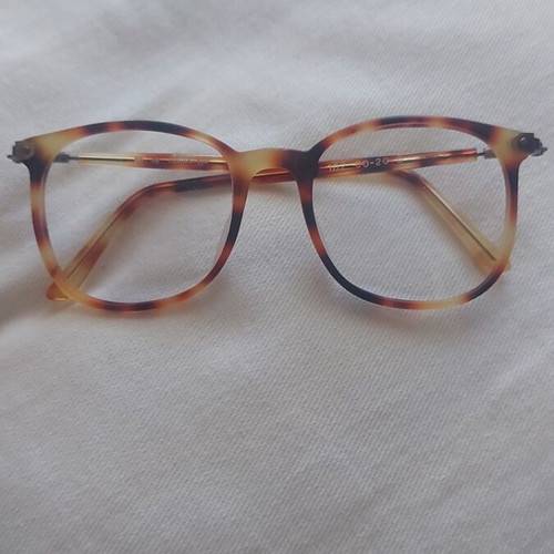 Vintage eyeglass frame unisex, like new, brown tortoiseshell