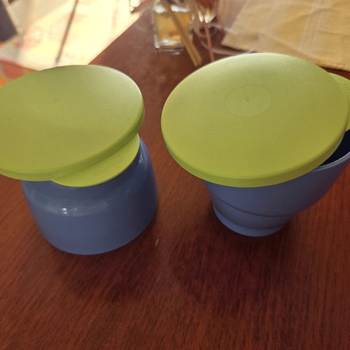 Tupperware container 23.5x14cm like new or two 350ml cups with lids