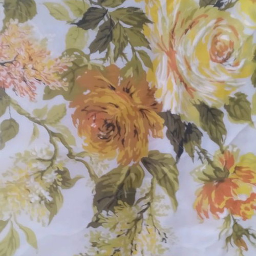 Vintage quilt with 2 curtains new