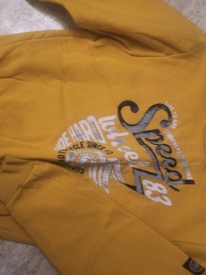 Boy's sweatshirt used, yellow, size 128 cm