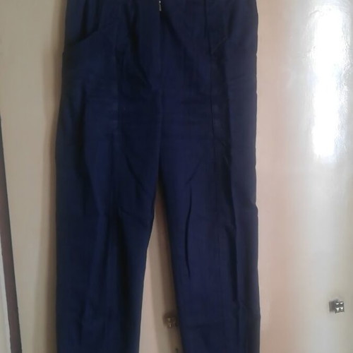 Clock House pants like new, dark blue, medium