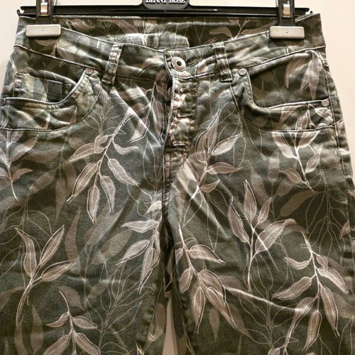 Ever.me Cropped Pants Size M Like New, Khaki Beige