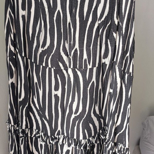 Karavan skirt used, black and white, size M 38 10